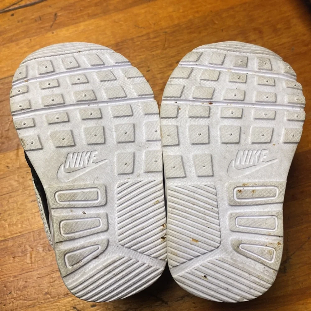 Nike Kids Black and White Sneakers